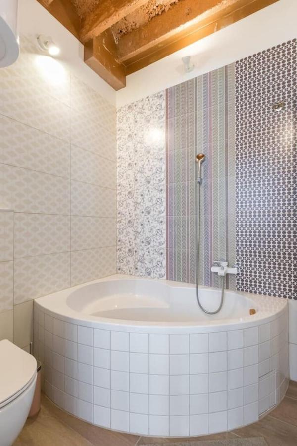 Вилла Boutique Triple House With Garden & Roof Terrace Сплит Экстерьер фото